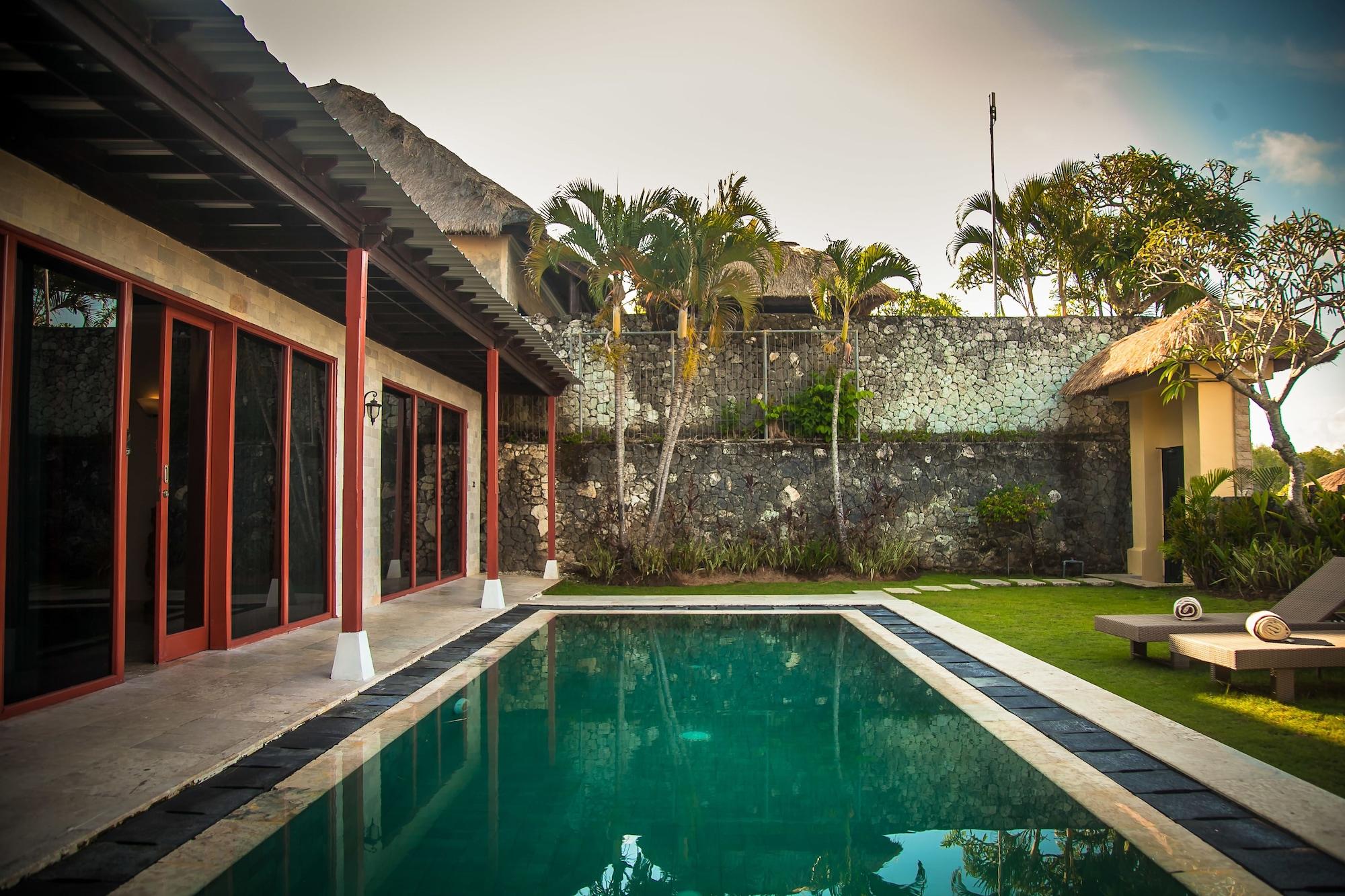 Royal Pool Villa Bali Νούσα Ντούα Εξωτερικό φωτογραφία