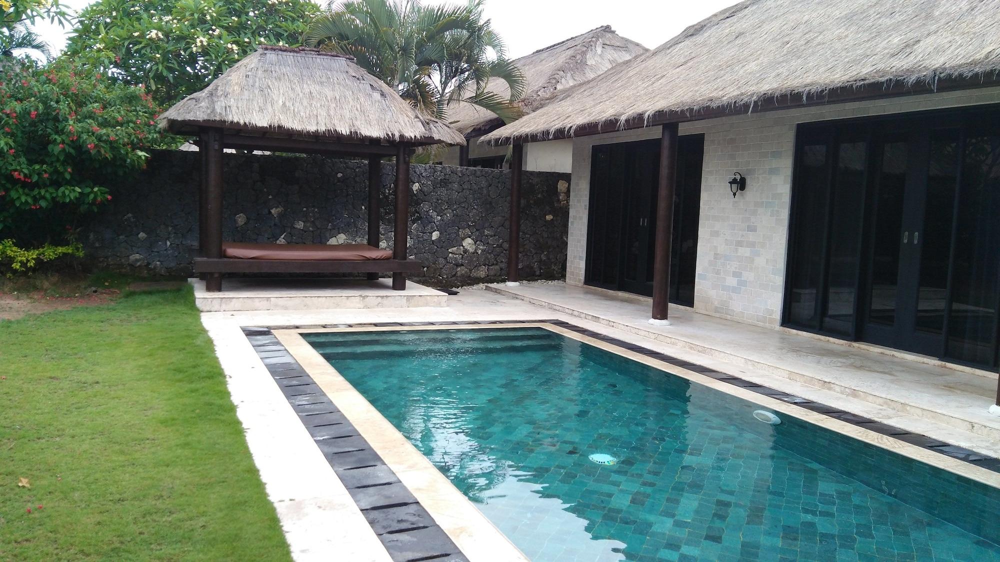 Royal Pool Villa Bali Νούσα Ντούα Εξωτερικό φωτογραφία