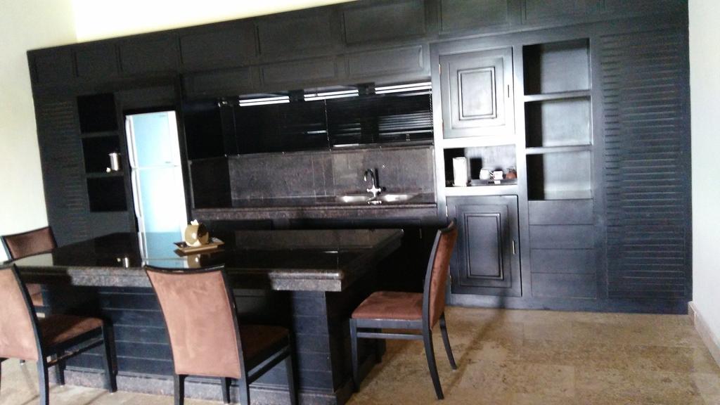 Royal Pool Villa Bali Νούσα Ντούα Δωμάτιο φωτογραφία