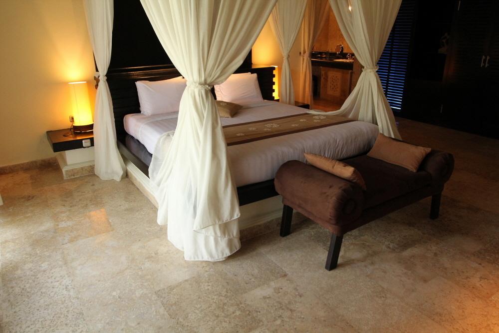 Royal Pool Villa Bali Νούσα Ντούα Δωμάτιο φωτογραφία