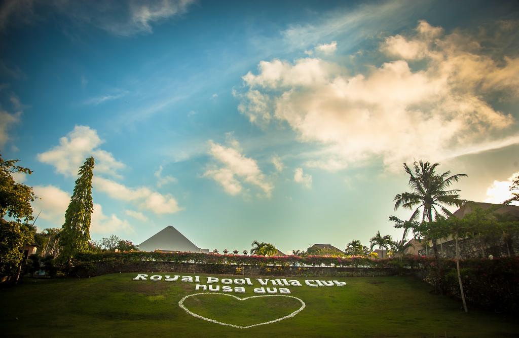 Royal Pool Villa Bali Νούσα Ντούα Εξωτερικό φωτογραφία
