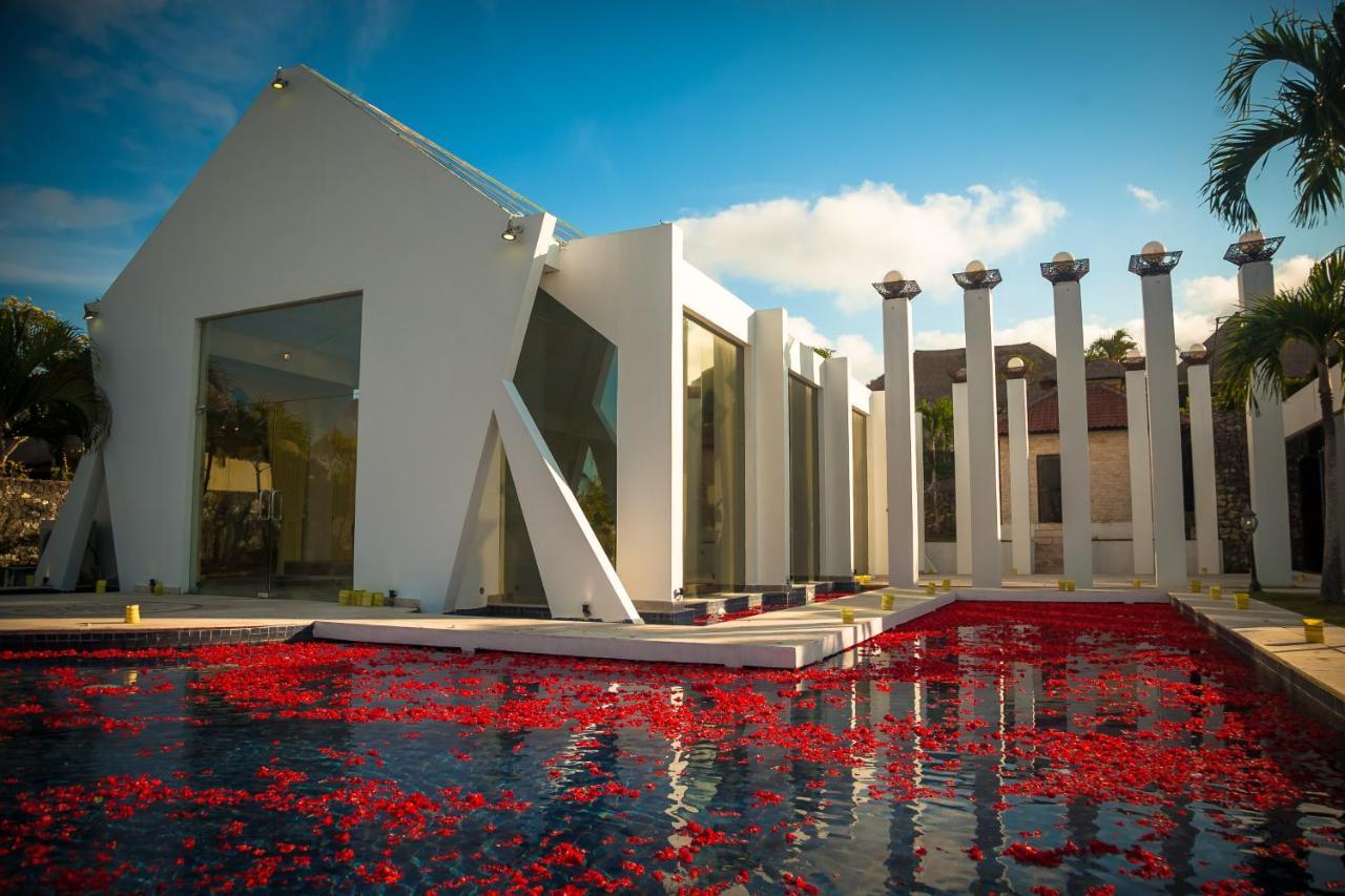 Royal Pool Villa Bali Νούσα Ντούα Εξωτερικό φωτογραφία