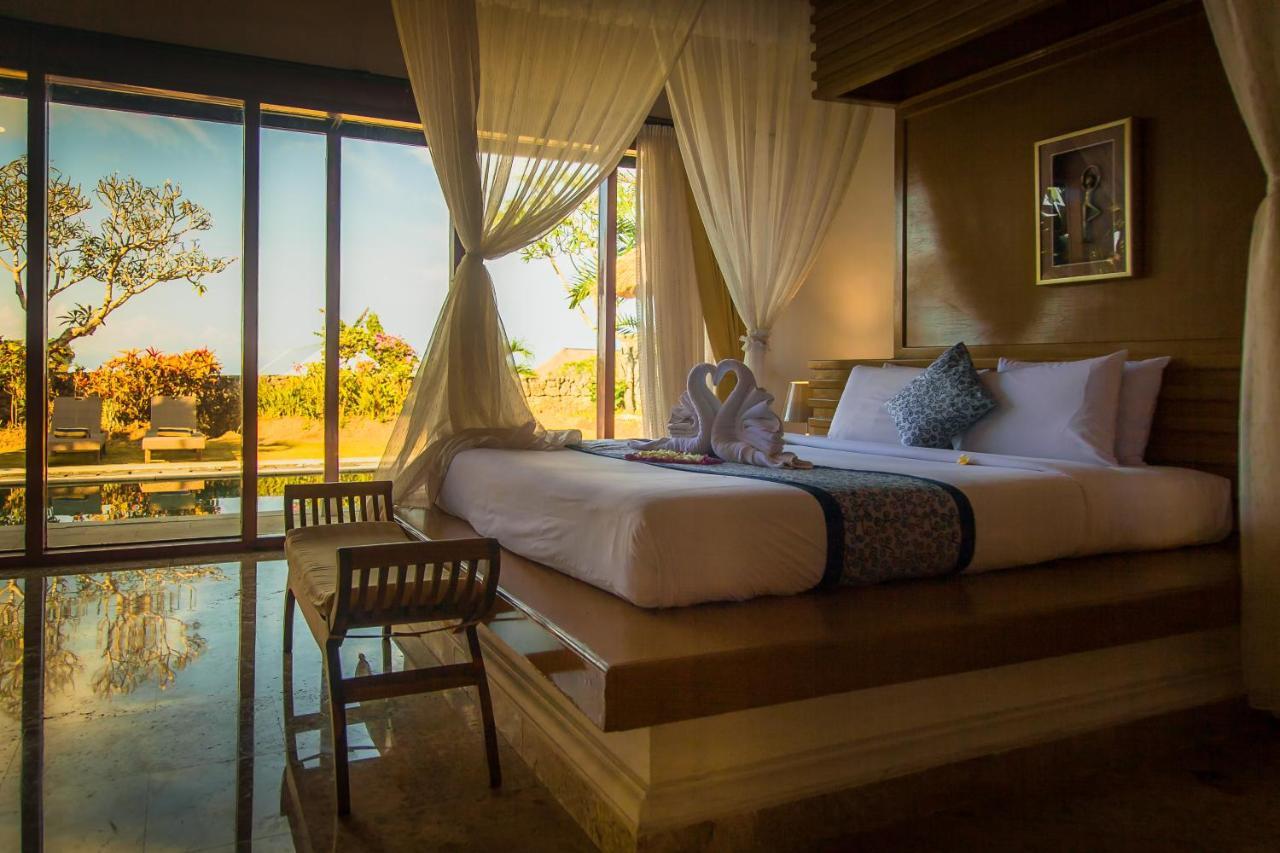 Royal Pool Villa Bali Νούσα Ντούα Εξωτερικό φωτογραφία