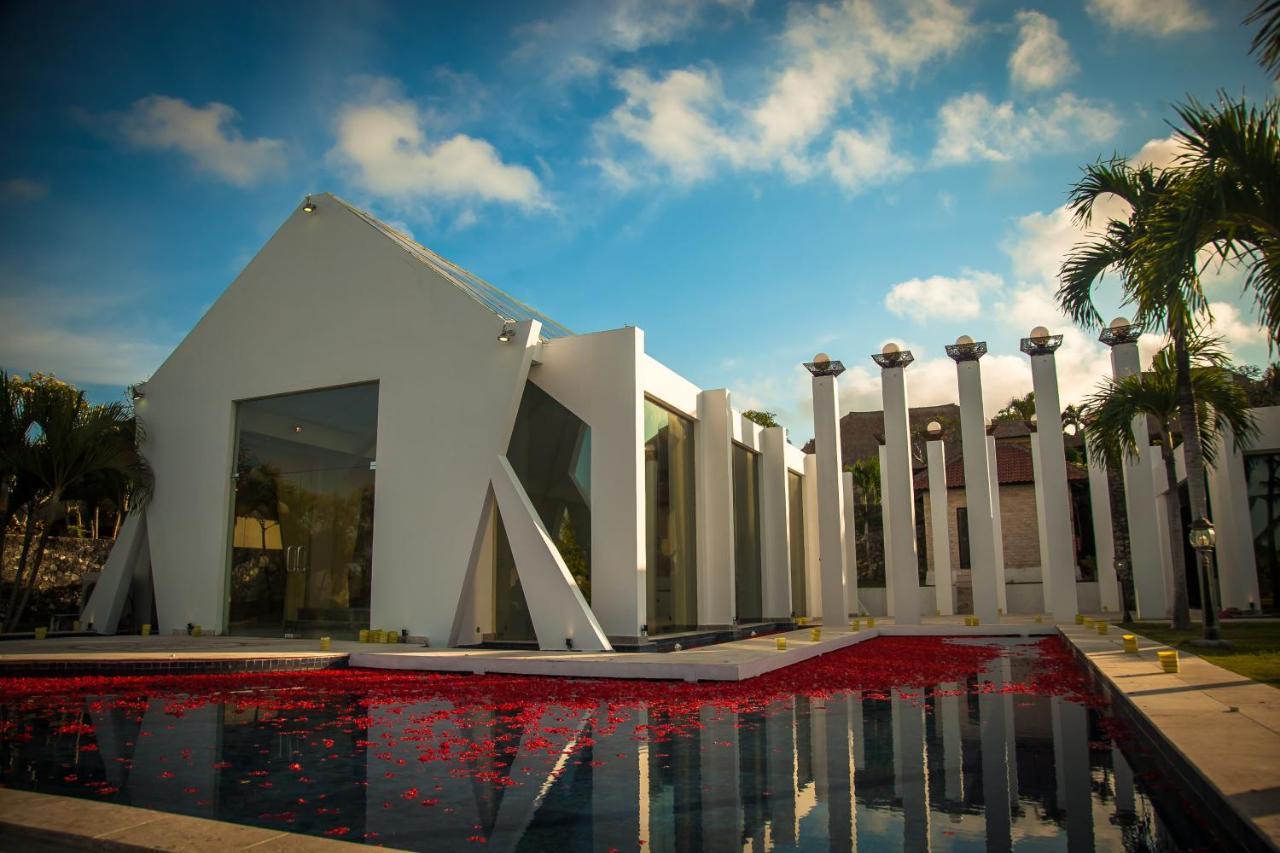 Royal Pool Villa Bali Νούσα Ντούα Εξωτερικό φωτογραφία