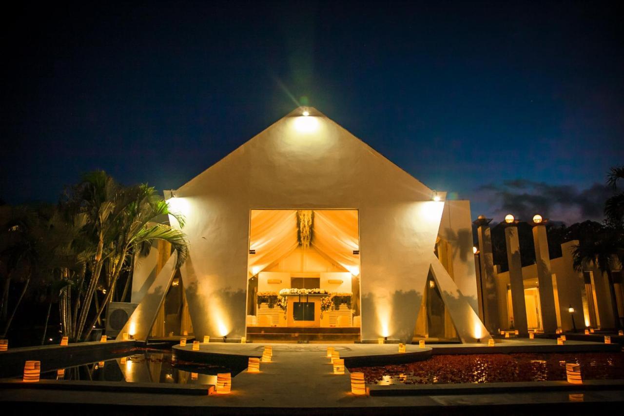 Royal Pool Villa Bali Νούσα Ντούα Εξωτερικό φωτογραφία