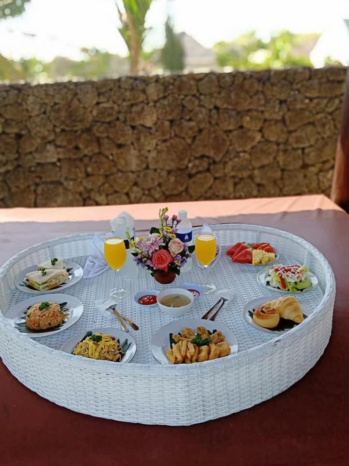 Royal Pool Villa Bali Νούσα Ντούα Εξωτερικό φωτογραφία